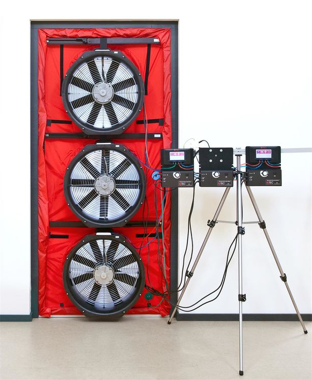 Système d'infiltrométrie gros volumes 3 ventilateurs, conforme ISO9972 (RT2012, BBC), 22500m3/h - Etalonnage standard fabricant (non COFRAC)