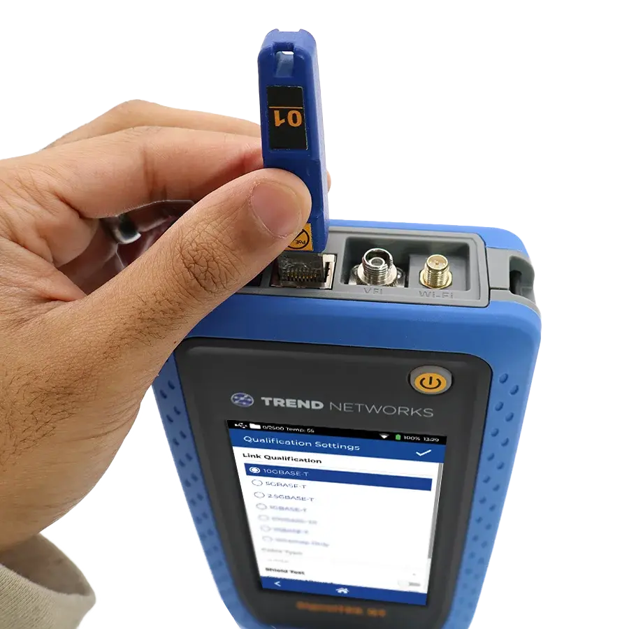 R166001_R166002_SignalTEK-QT-Remote-1.webp